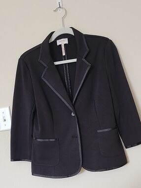 Laundry By Shelli Segal Black Blazer with Satin Trim